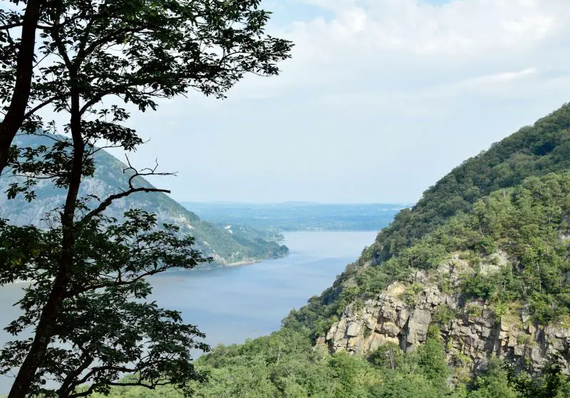 Vremenska prognoza Srbija: hladno jutro sa mrazom, zatim sunčano do 24°C, potom naoblačenje i kiša sredinom nedelje