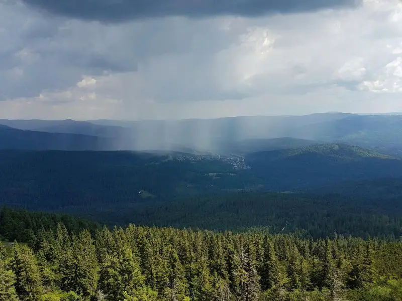 Promena vremena u Srbiji od utorka donosi kišu, sneg na planinama i svežiji period prema prognozama meteorologa