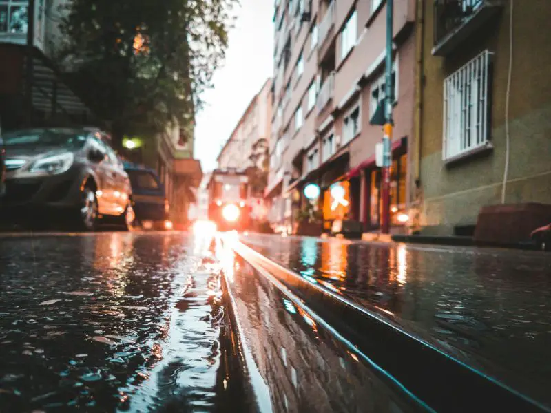 Od proleća do zime za jedan dan: oluje, jak vetar, sneg i drastičan pad temperature u Srbiji