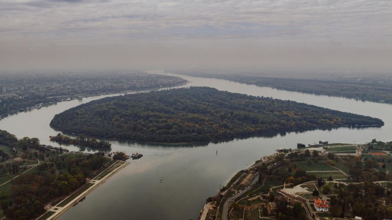 Tamni oblaci stižu nad Srbiju: RHMZ upozorava na pljuskove, grmljavinu i veoma dinamično vreme narednih dana